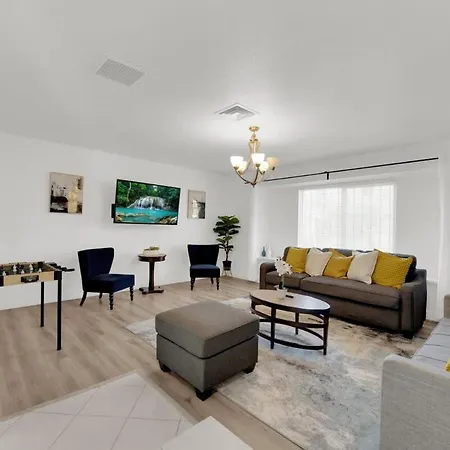 Luxury 4Br Vegas Retreat With Pool 10 Mins To Strip Villa